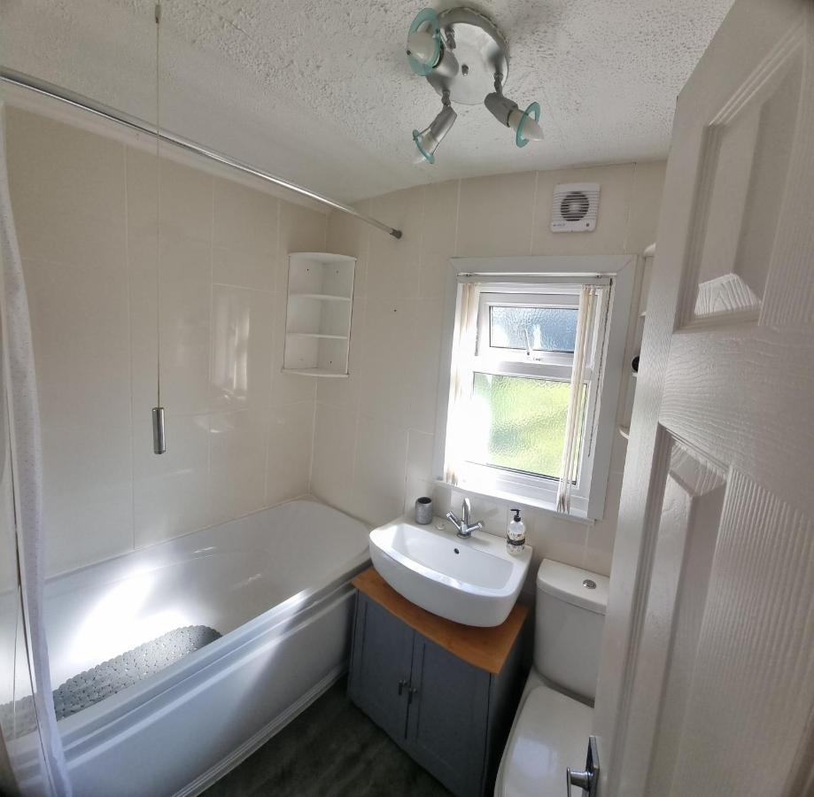 Watkin - Snowdon Cabins - Cozy Chalet - Glan Gwna, Caernarfon Caeathro Zewnętrze zdjęcie